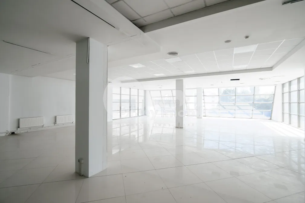 Spațiu comercial, Botanica, DECEBAL