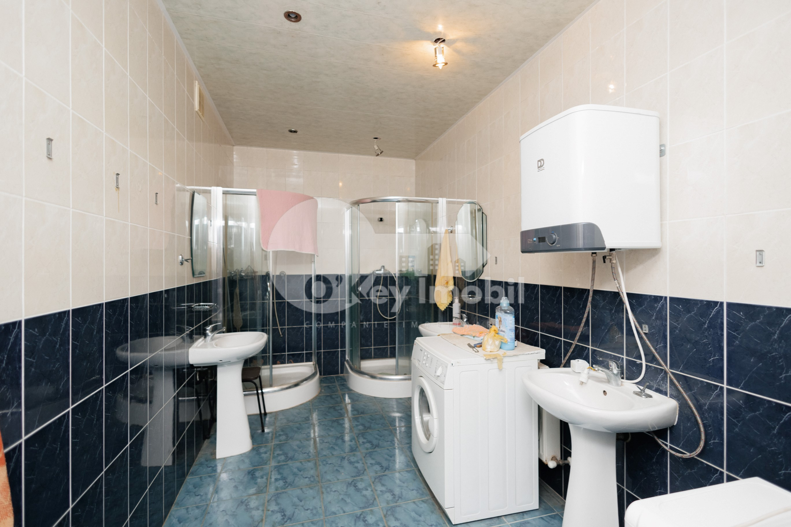 Spațiu comercial, STĂUCENI