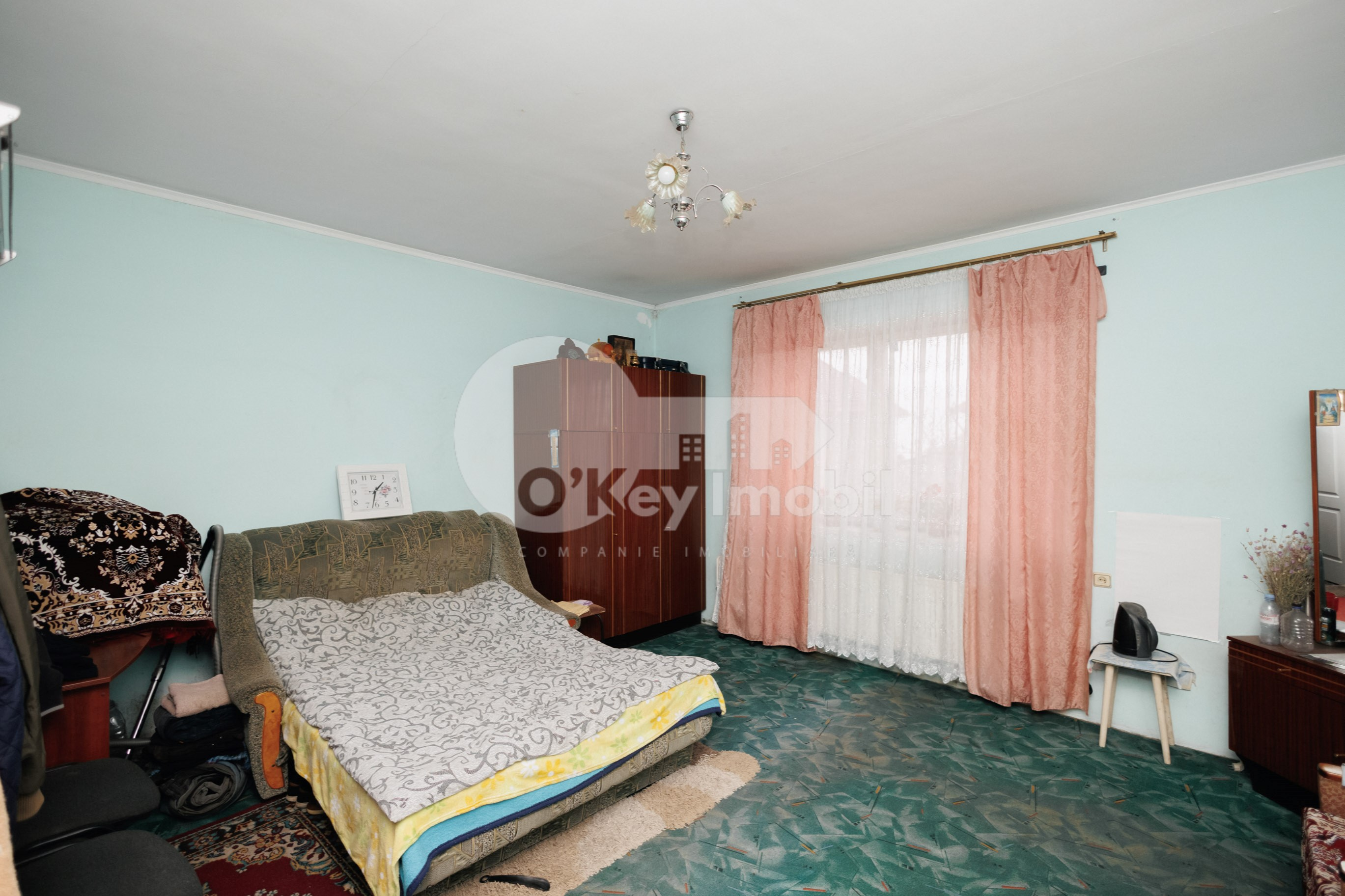 Spațiu comercial, STĂUCENI