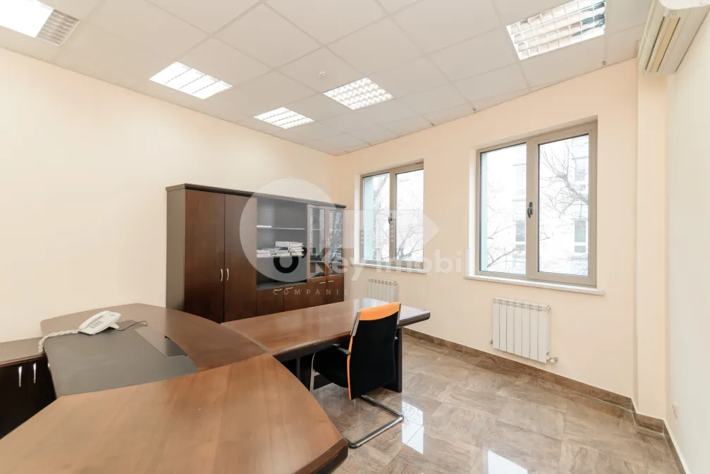 Офис, Центр, ШТЕФАН ЧЕЛ МАРЕ