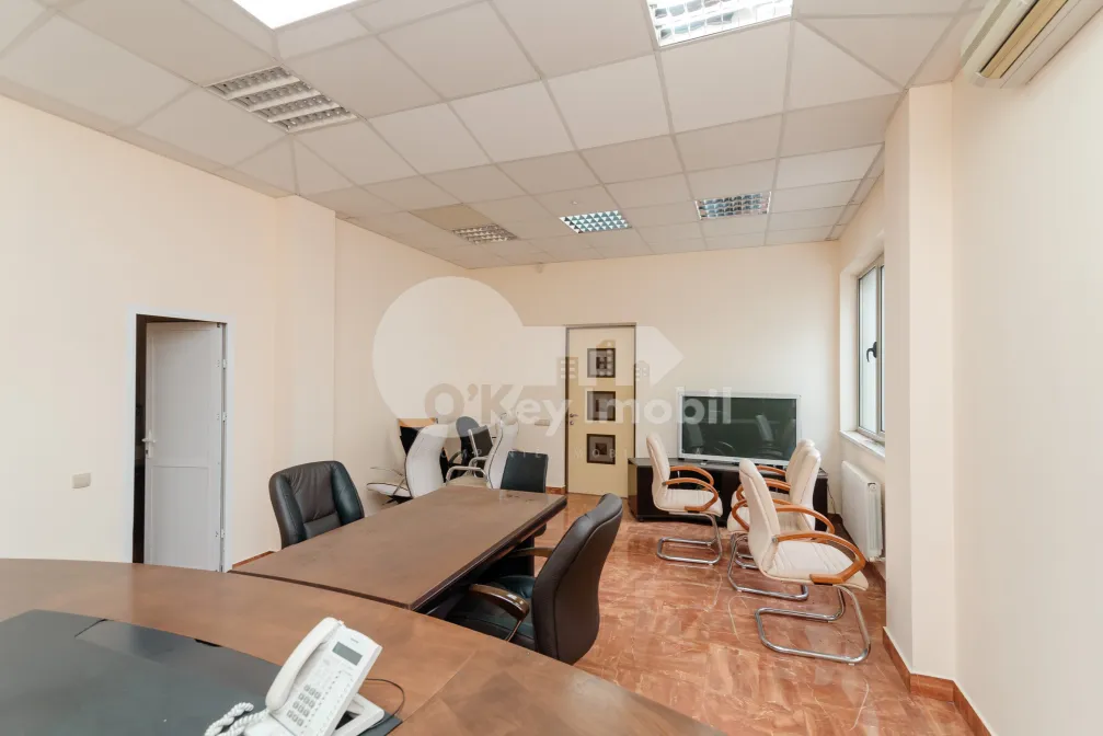 Офис, Центр, ШТЕФАН ЧЕЛ МАРЕ