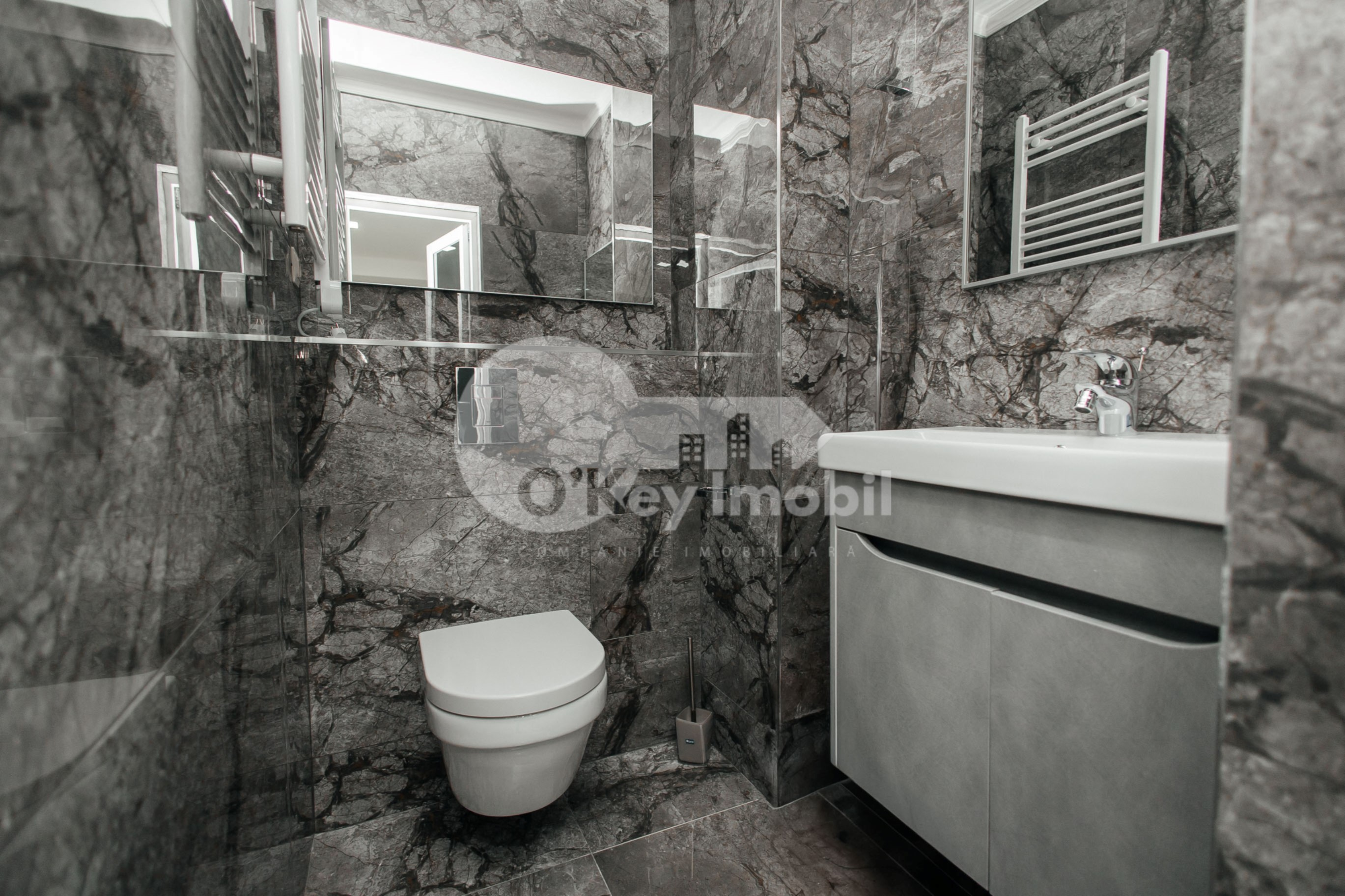 Oficiu, Centru, MIHAI EMINESCU