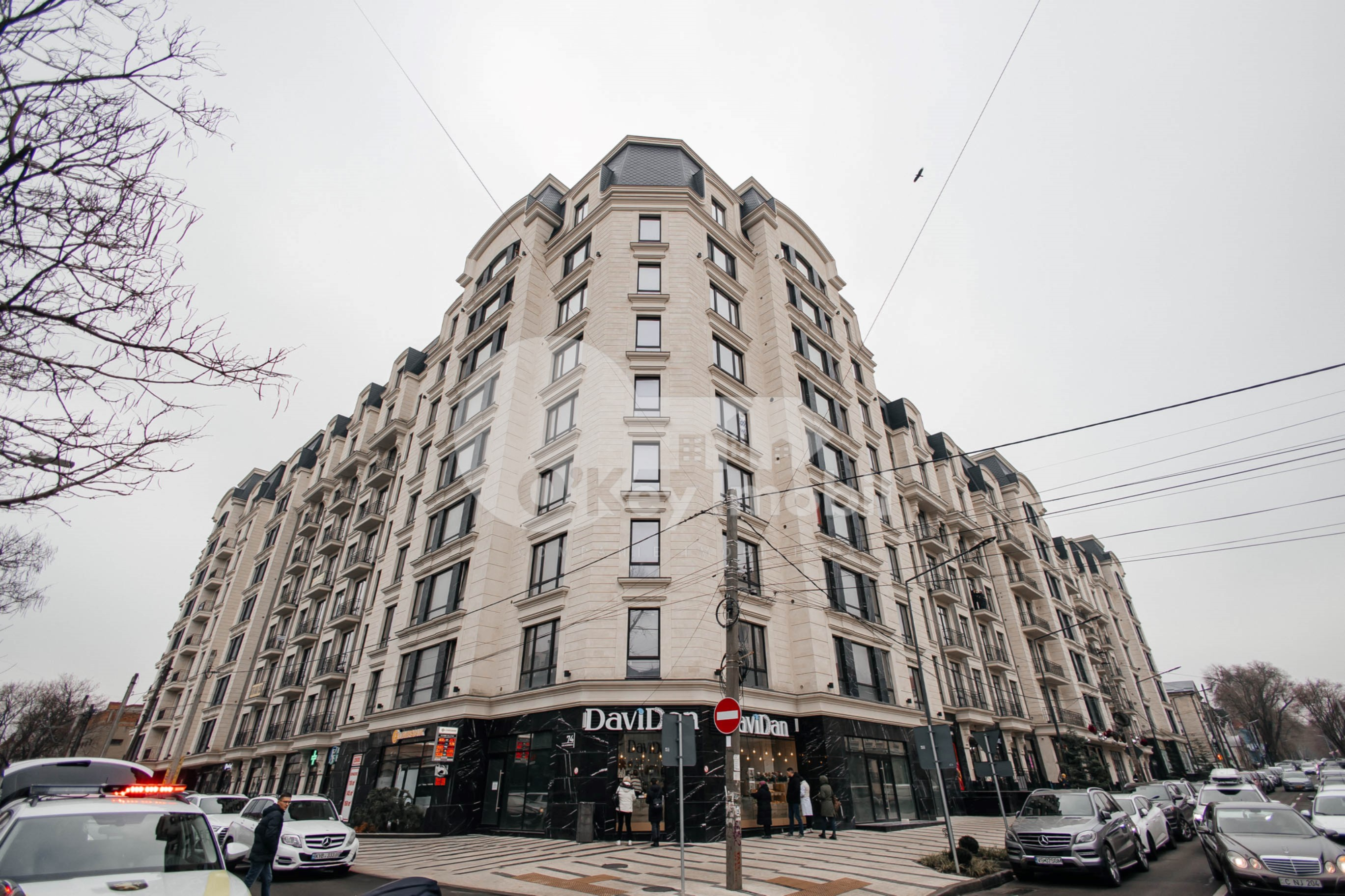 Oficiu, Centru, MIHAI EMINESCU