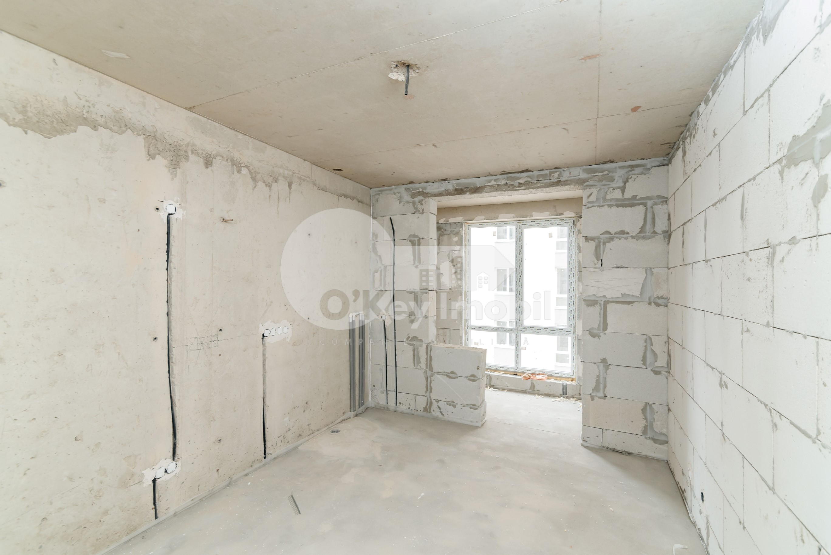 Apartament, STRĂȘENI