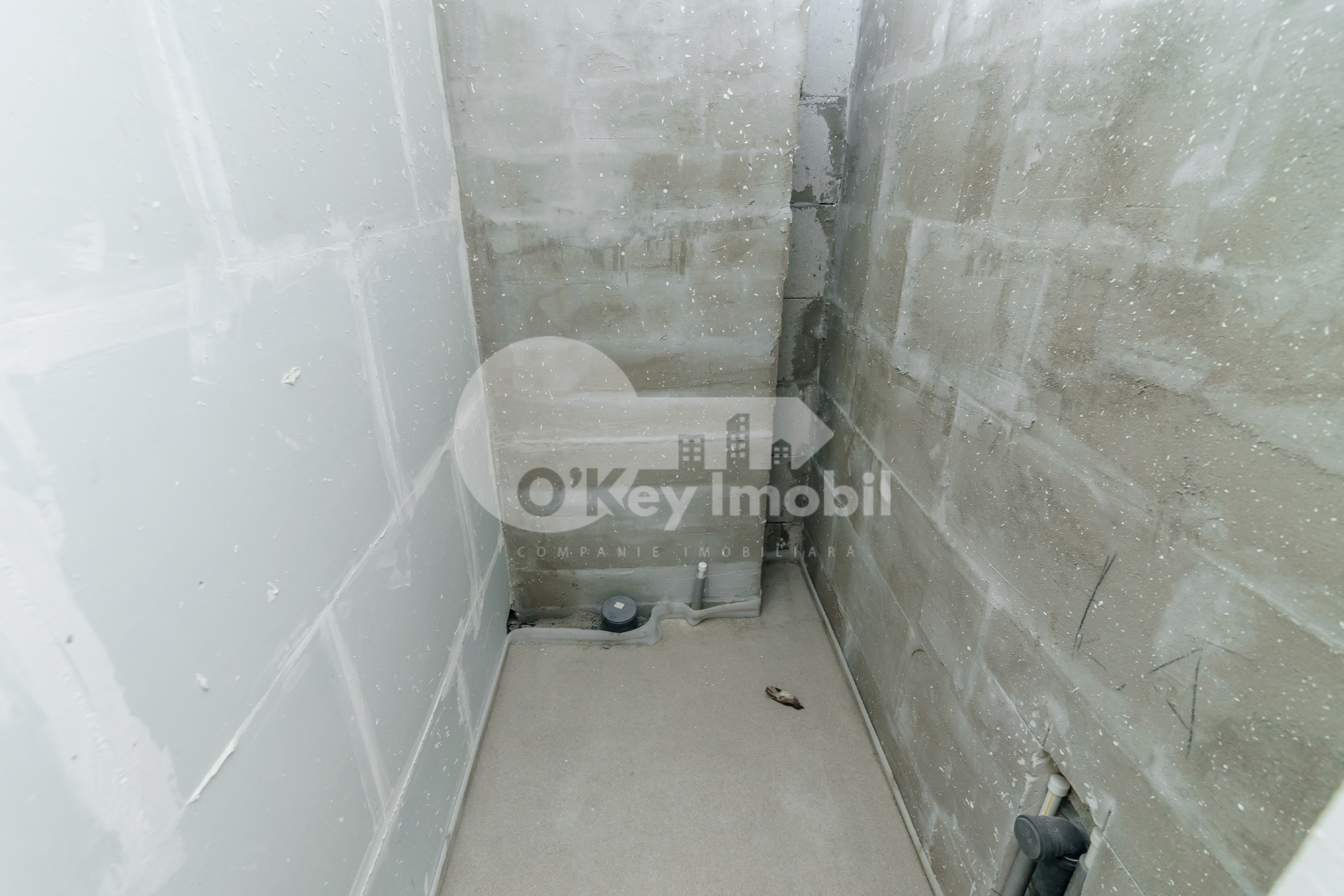 Apartament, STRĂȘENI