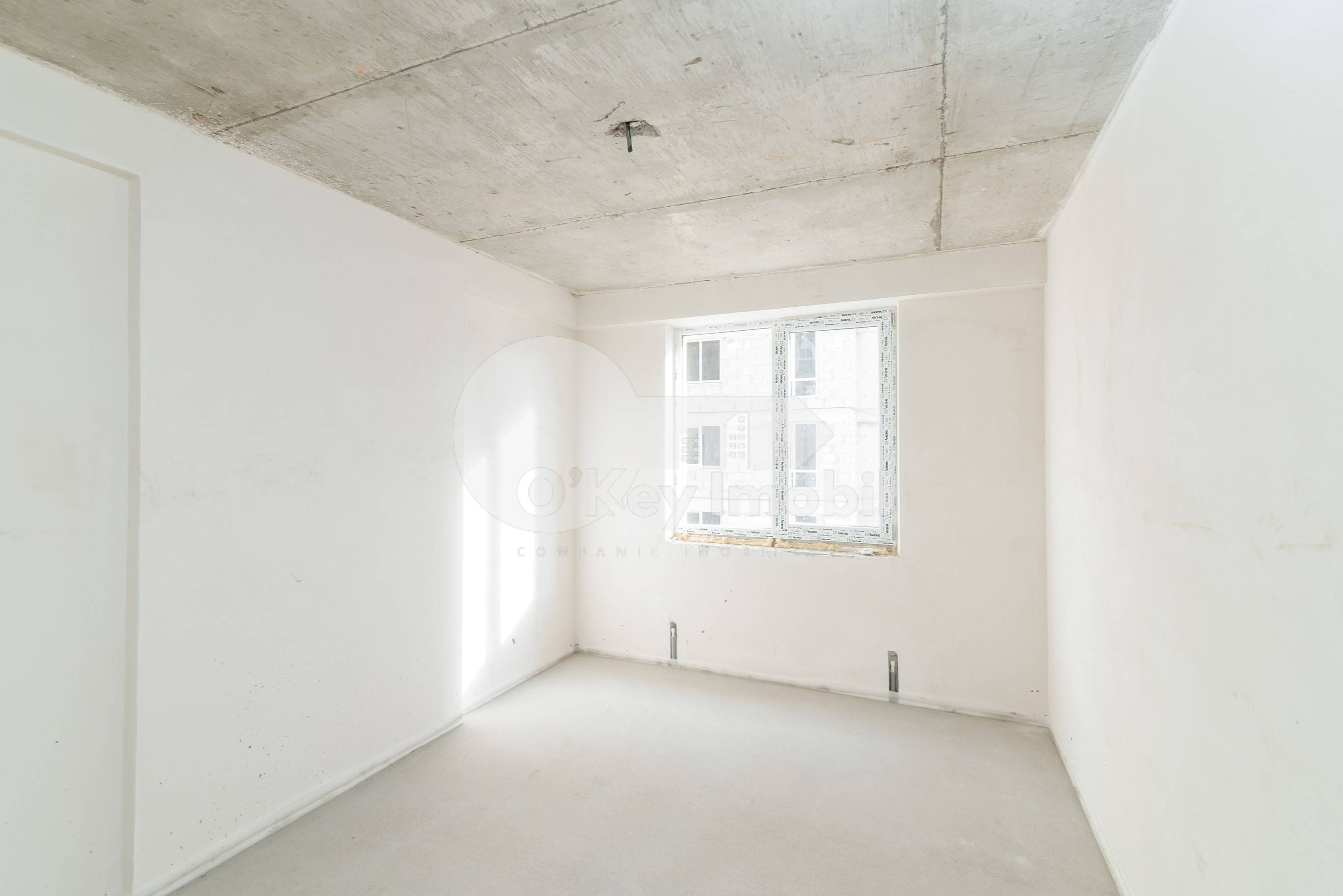 Apartament, STRĂȘENI