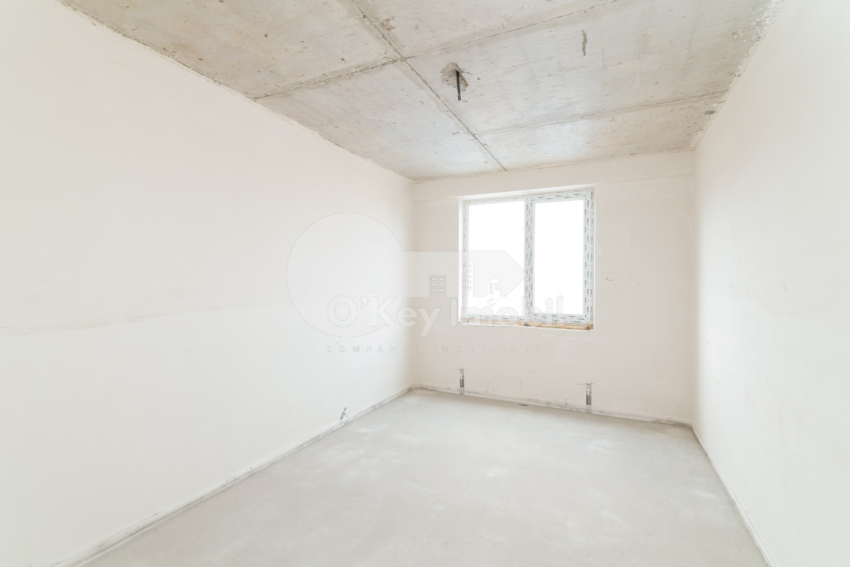 Apartament, STRĂȘENI