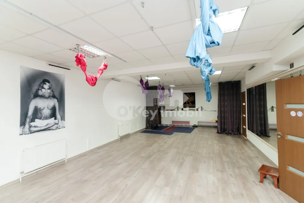 Комм. помещение, Центр, ЧУФЛЯ