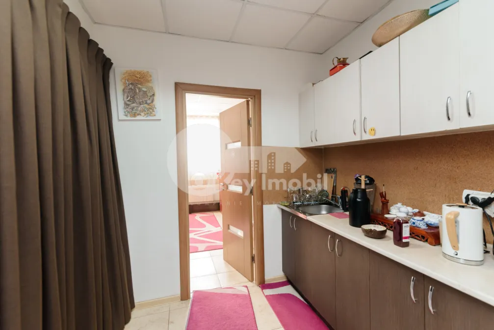 Комм. помещение, Центр, ЧУФЛЯ