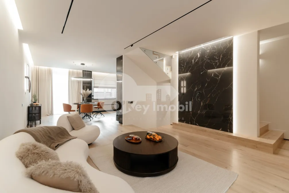 Дом, Центр, ЛАКУЛУЙ