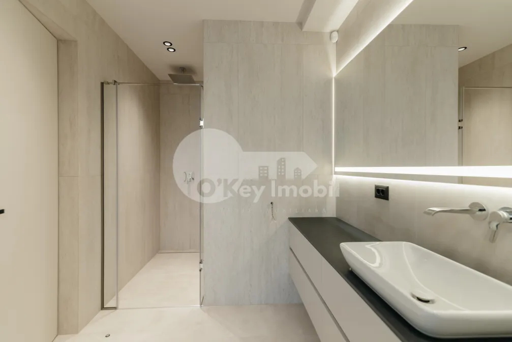 Дом, Центр, ЛАКУЛУЙ