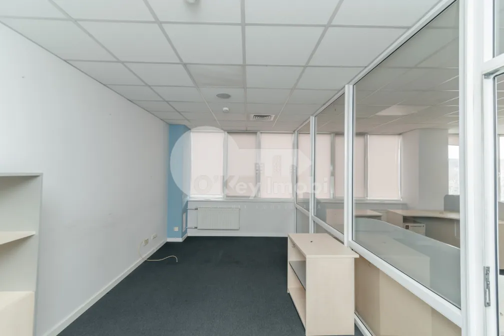 Офис, Буюканы, КАЛЯ ЕШИЛОР