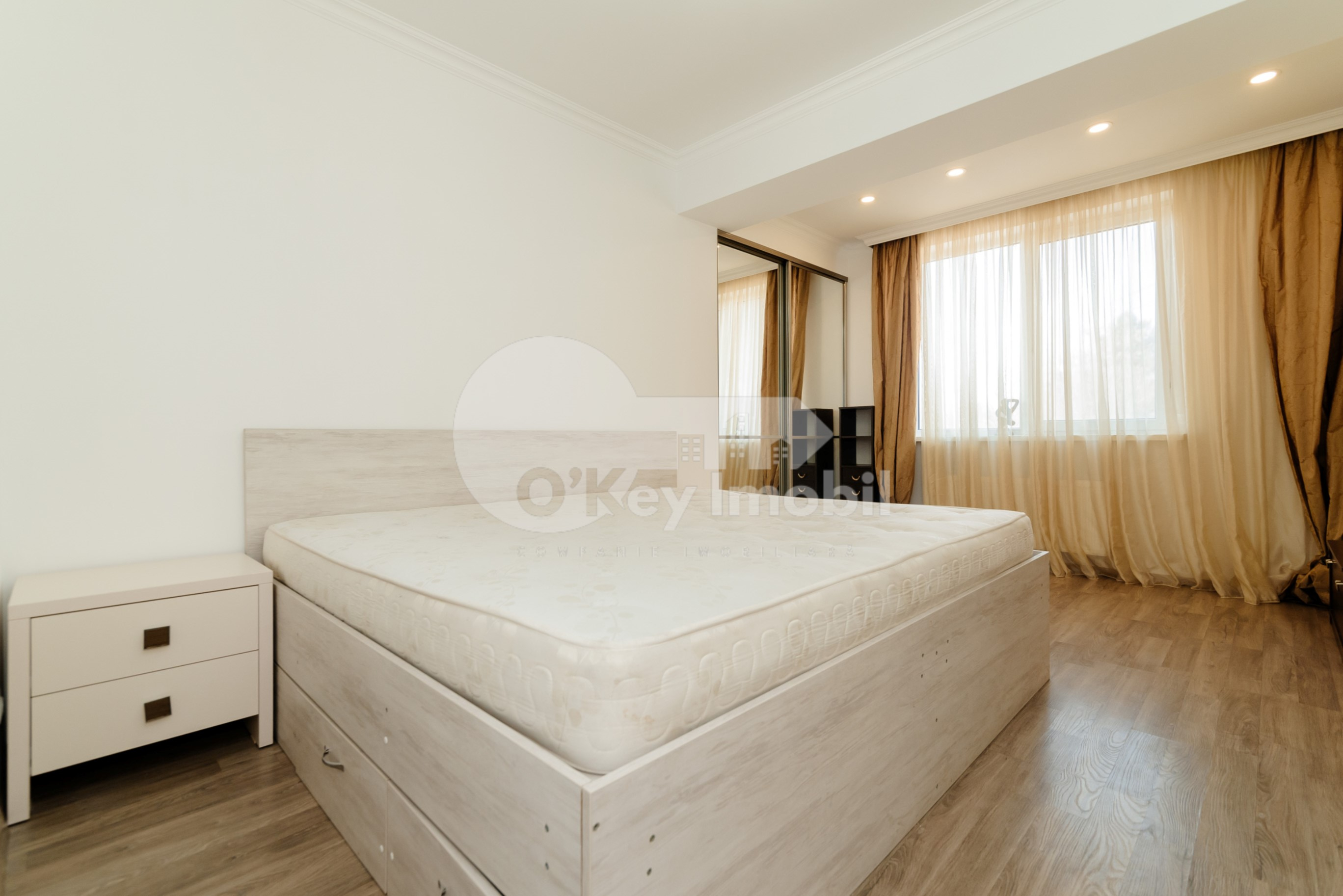 Apartament, Centru, BUCURIEI