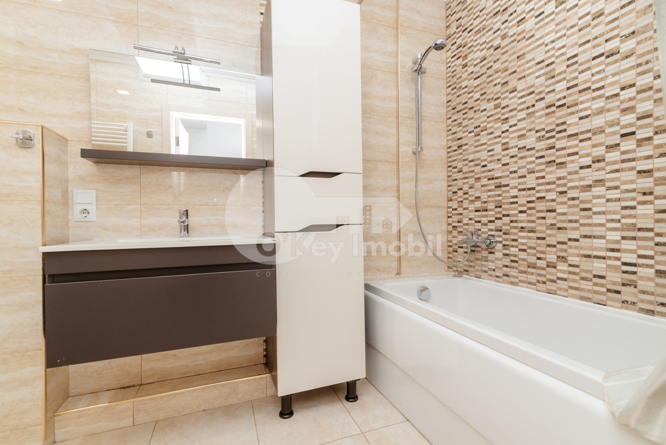 Apartament, Centru, BUCURIEI