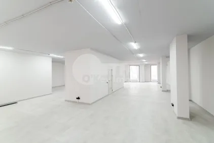 Коммерческое помещение,  Центр, АВРАМ ЯНКУ