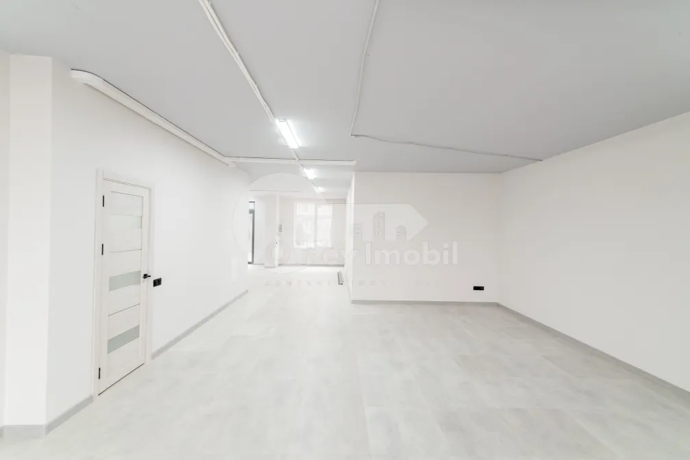 Коммерческое помещение,  Центр, АВРАМ ЯНКУ