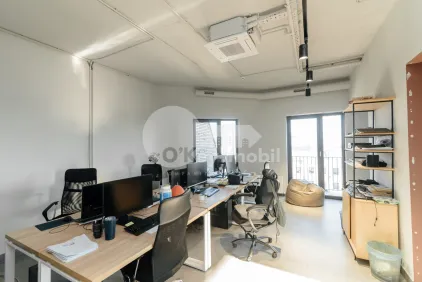 Офис, Центр, ВЕРОНИКА МИКЛЕ