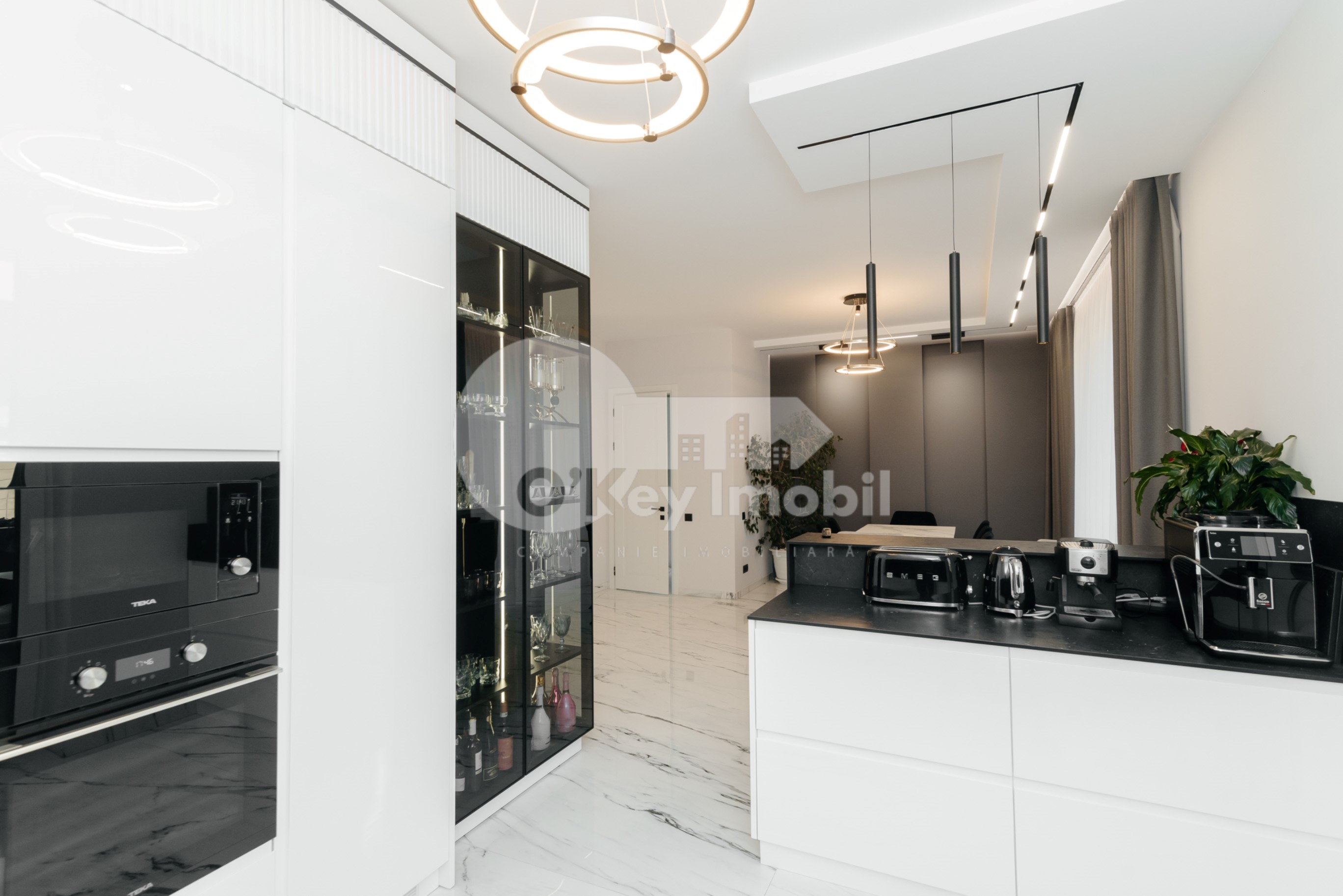 Casă, Botanica, PĂȘUNILOR