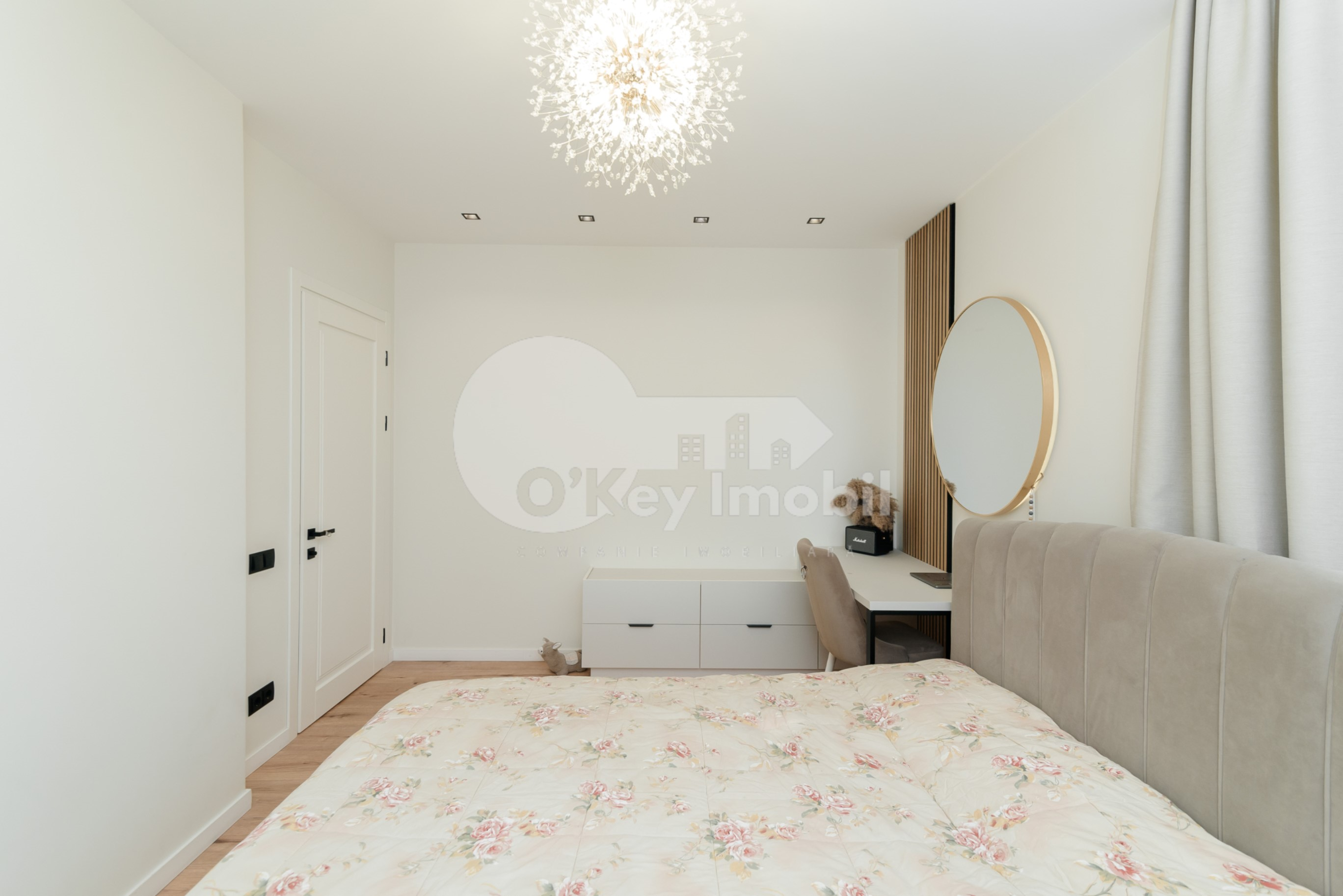 Casă, Botanica, PĂȘUNILOR