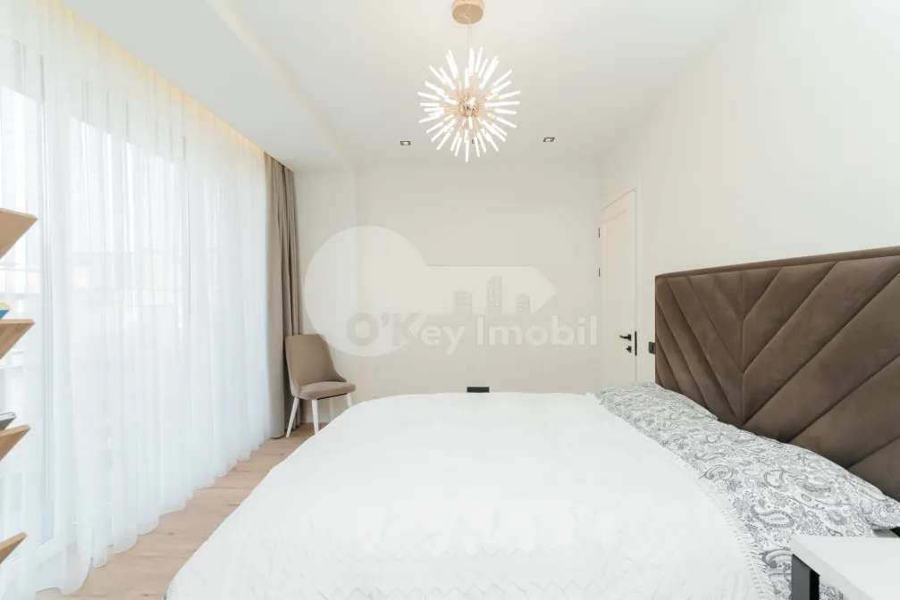 Casă, Botanica, PĂȘUNILOR