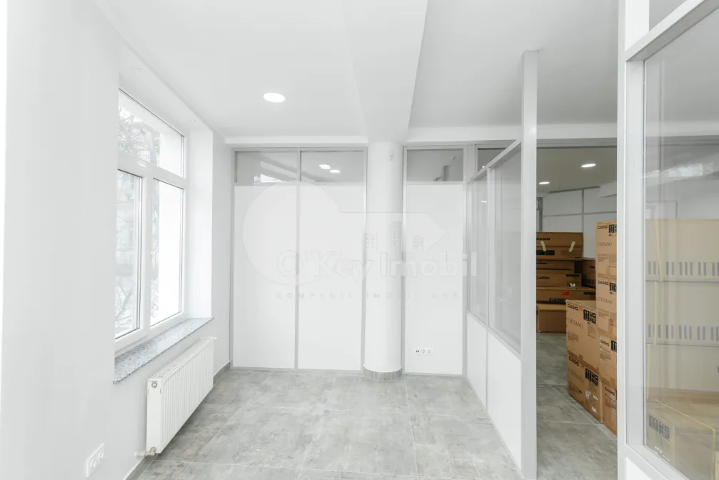 Комм. помещение, Центр, А. МАТЕЕВИЧ