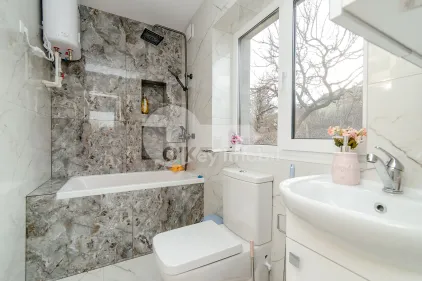 Дом, ТРУШЕНЫ