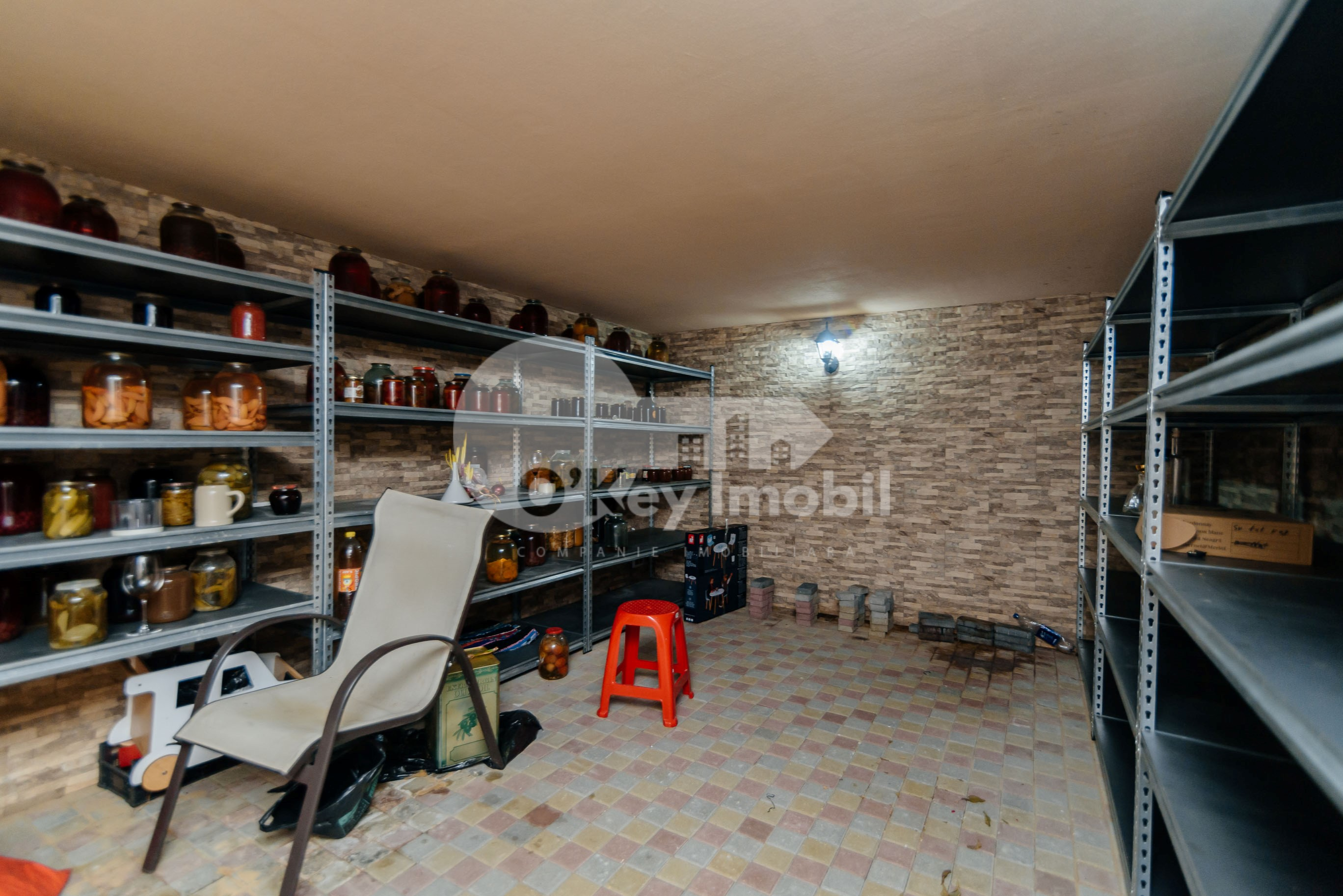 Casă, Râșcani, VALEA ALBĂ