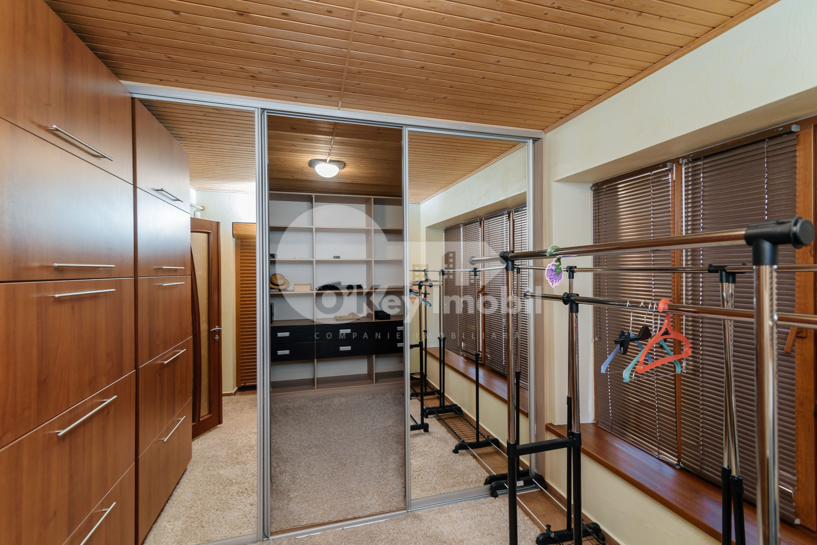 Casă, Râșcani, VALEA ALBĂ