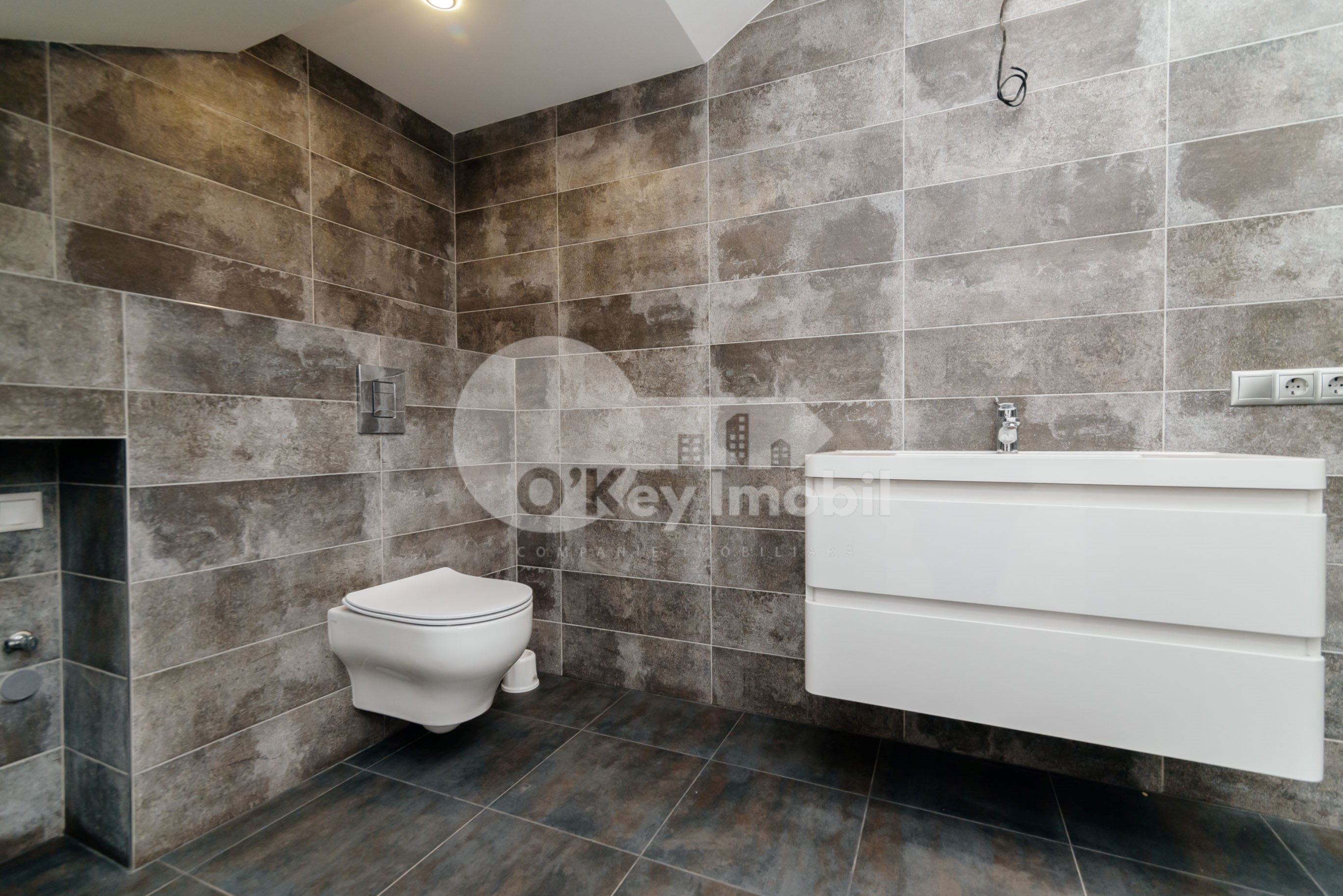 Oficiu, Centru, SFATUL ȚĂRII