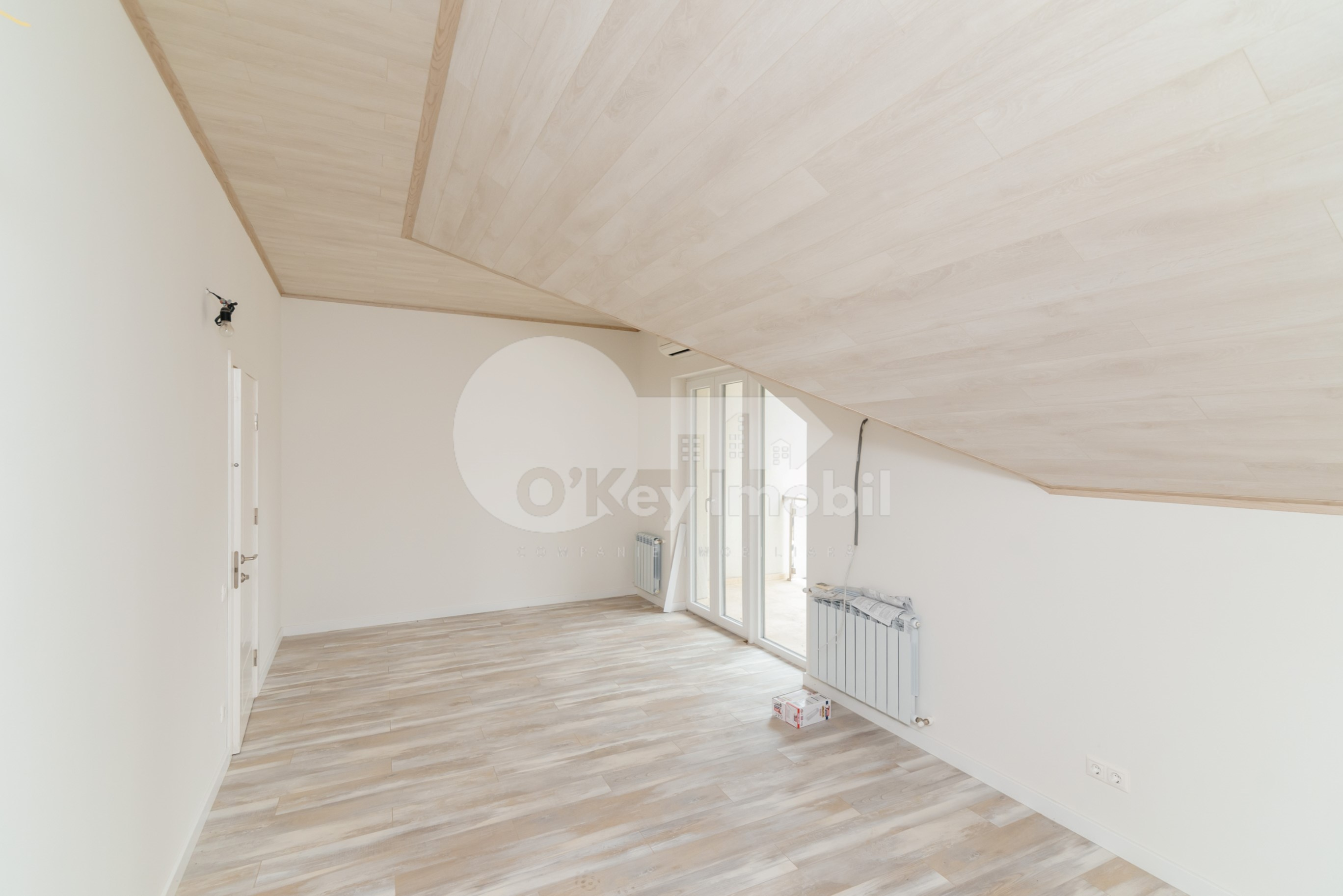 Oficiu, Centru, SFATUL ȚĂRII