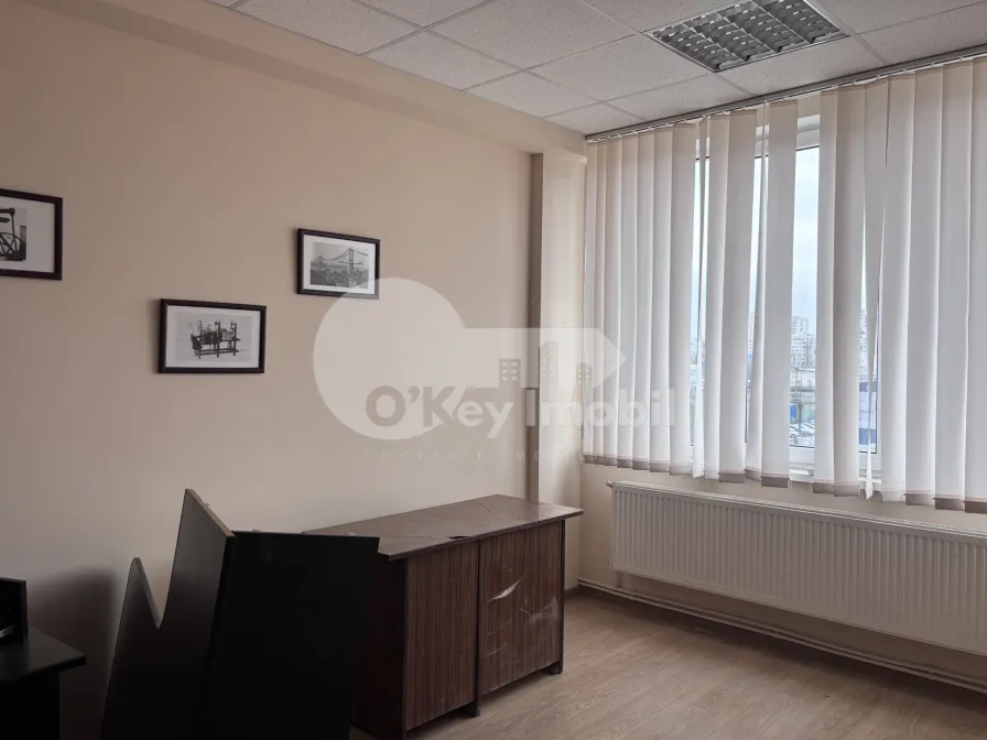 Офис, Буюканы, КОЛУМНА