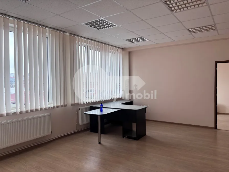 Офис, Буюканы, КОЛУМНА