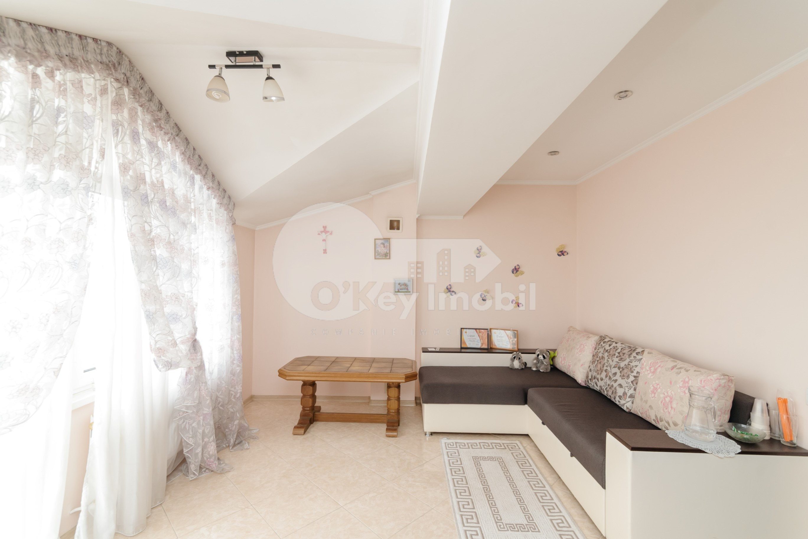 Apartament, Poșta Veche, CEUCARI