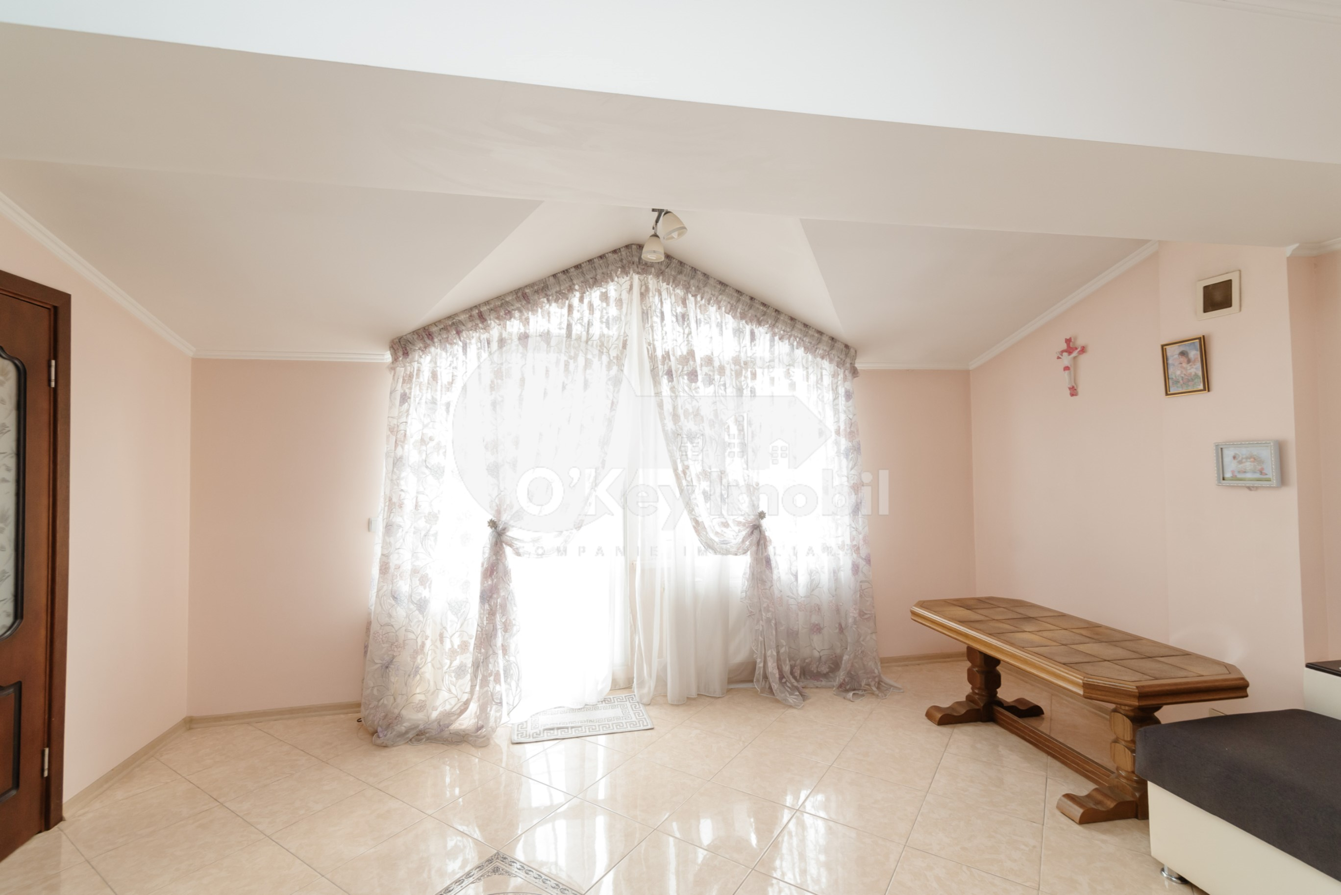 Apartament, Poșta Veche, CEUCARI