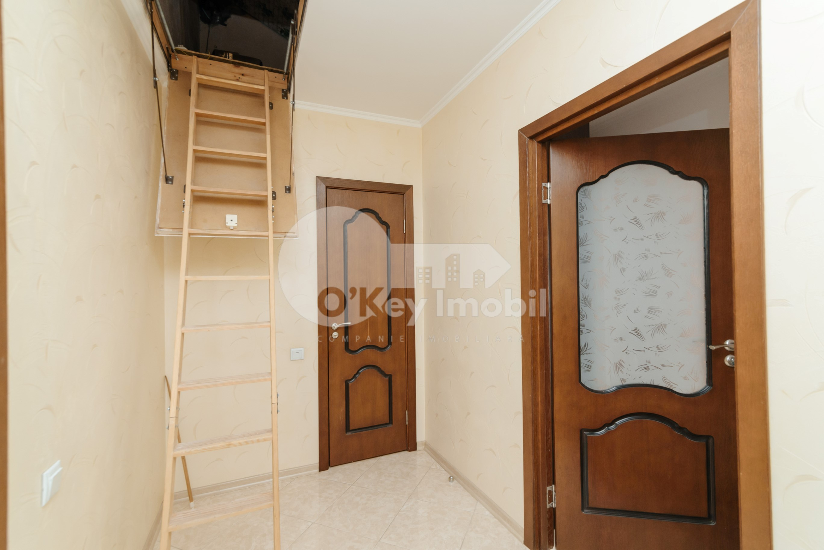 Apartament, Poșta Veche, CEUCARI