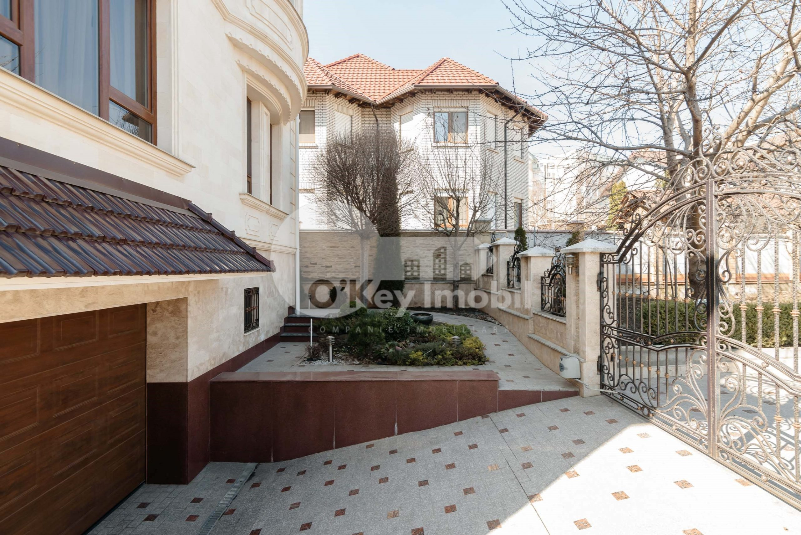 Casă, Ciocana, GINTA LATINĂ