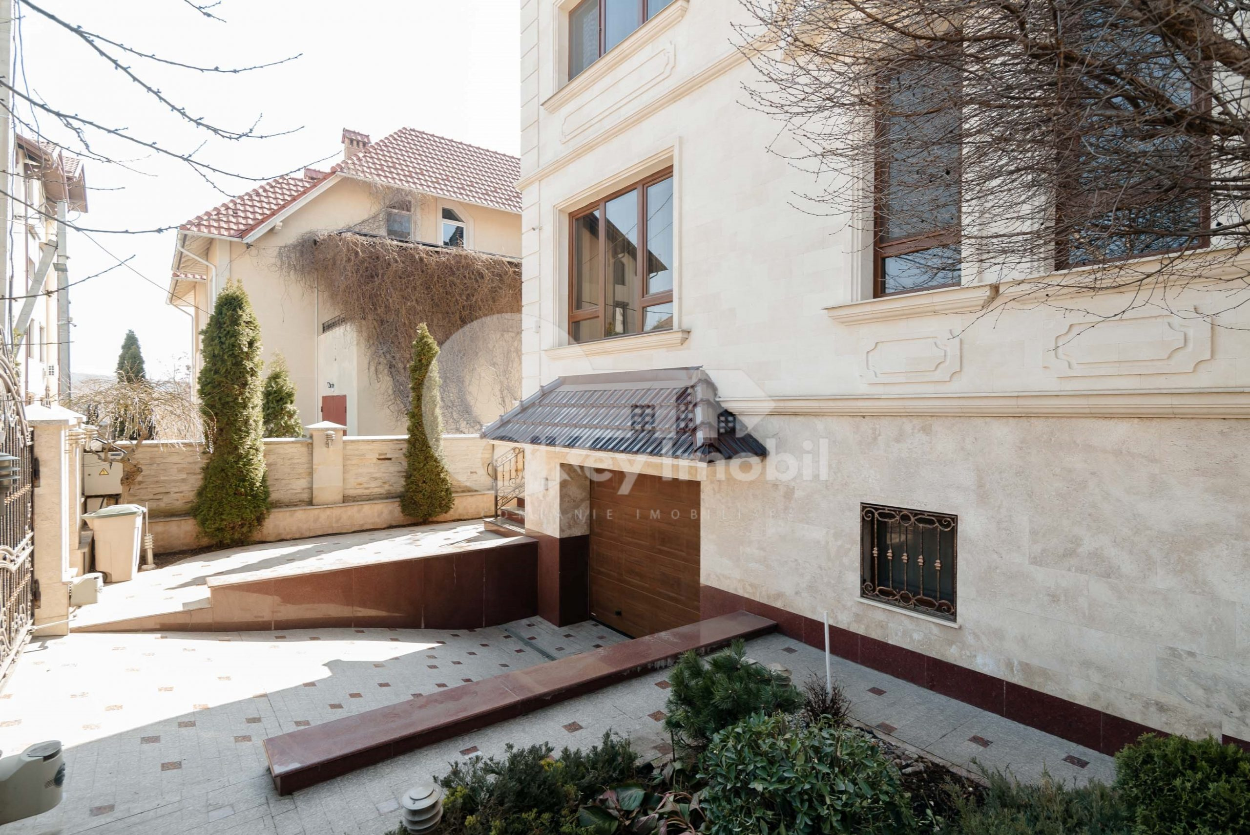 Casă, Ciocana, GINTA LATINĂ