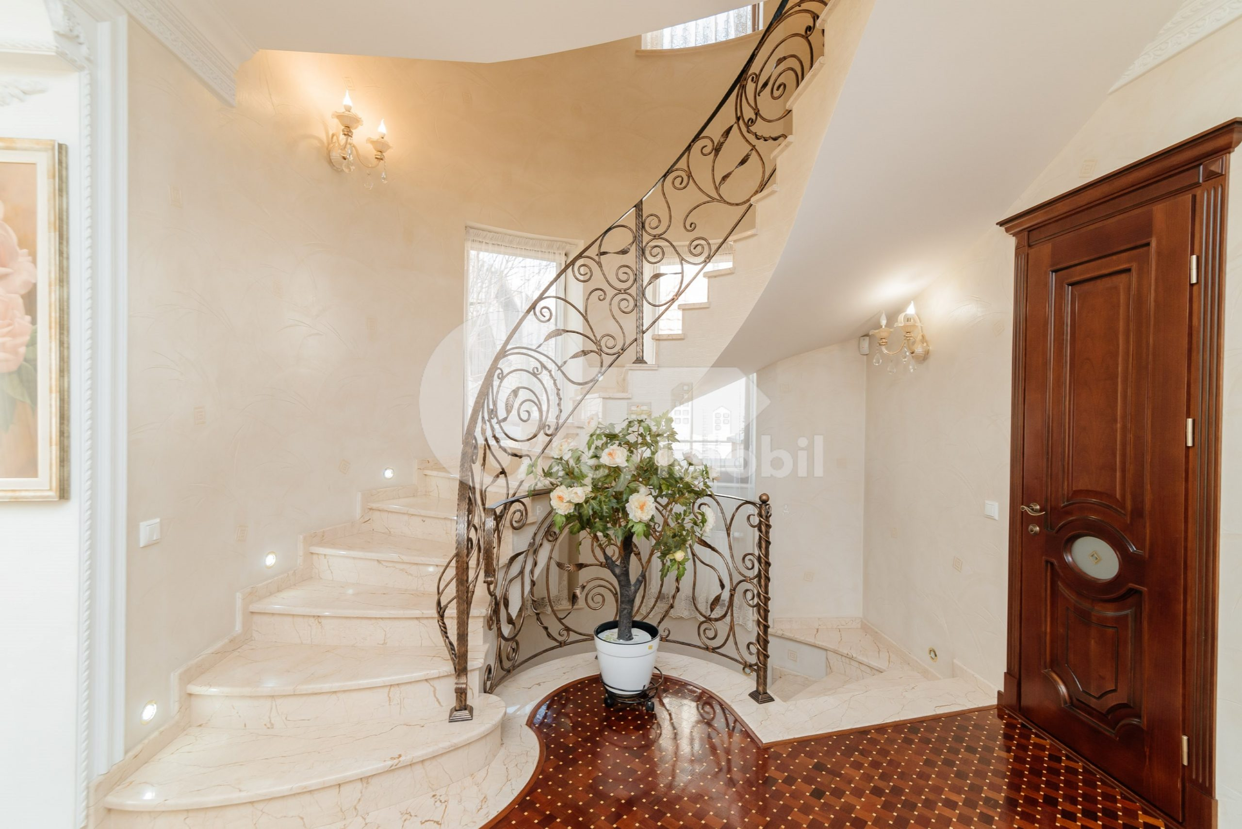 Casă, Ciocana, GINTA LATINĂ