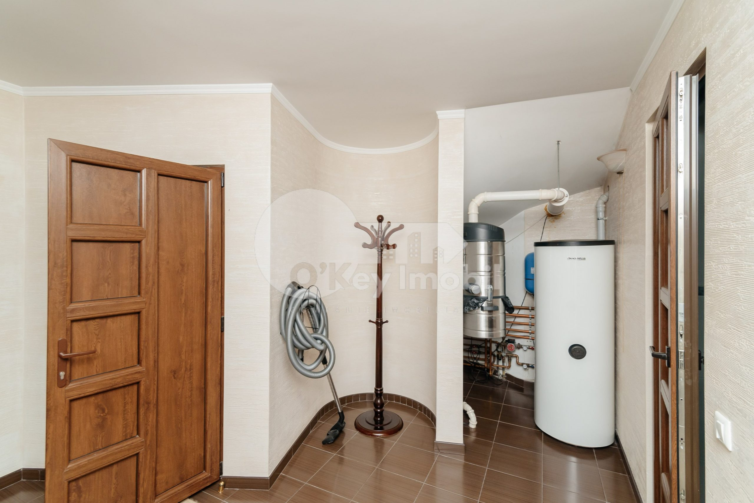 Casă, Ciocana, GINTA LATINĂ