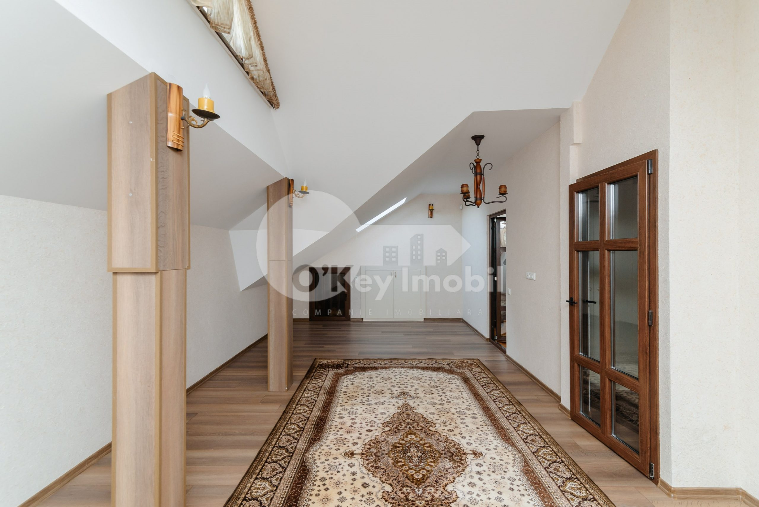 Casă, Ciocana, GINTA LATINĂ