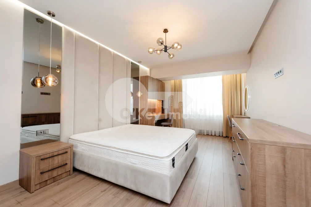 Apartament, Centru, PETRU RAREȘ