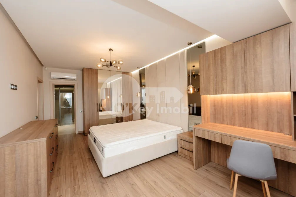 Apartament, Centru, PETRU RAREȘ