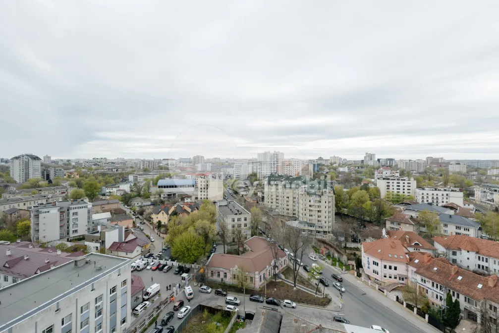 Apartament, Centru, PETRU RAREȘ