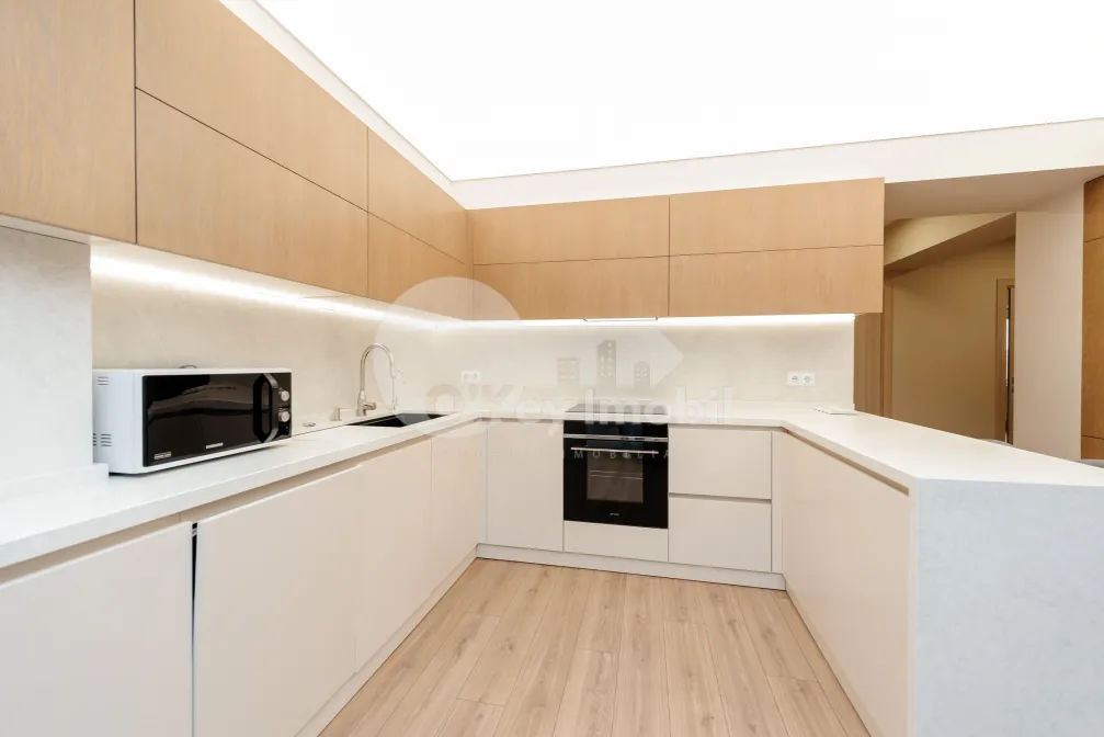 Apartament, Centru, PETRU RAREȘ