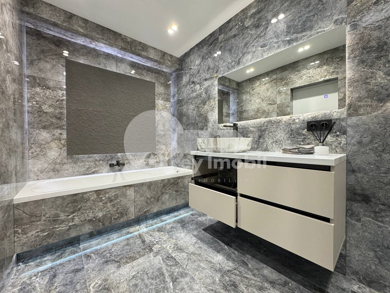 Apartament, Durlești, NICOLAE DIMO