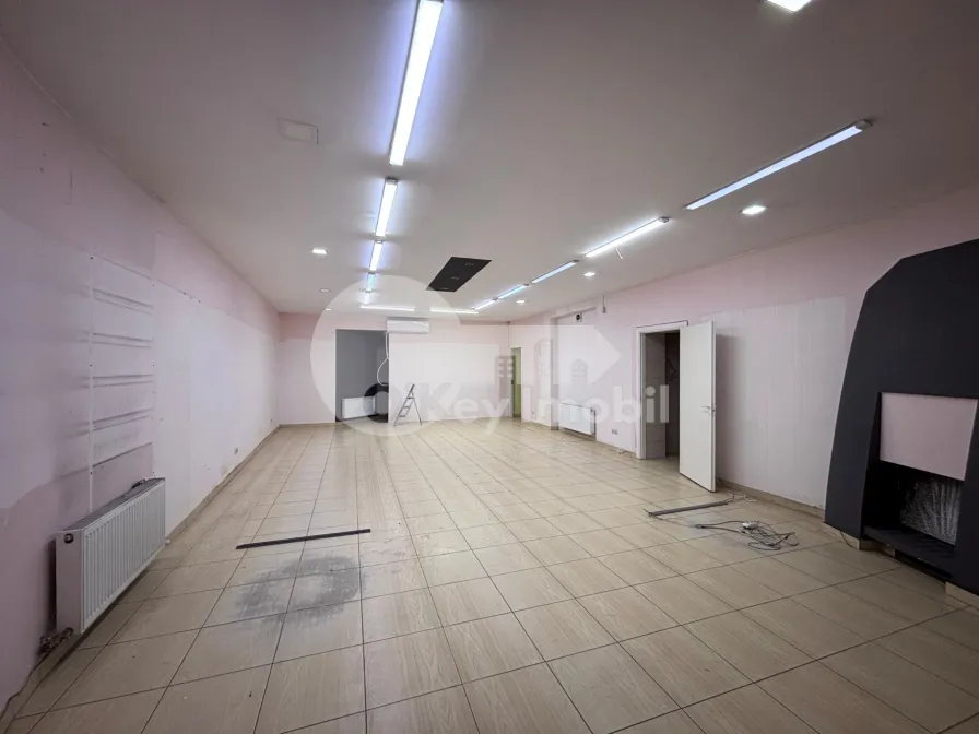 Комм. помещение, Буюканы, ИОН КРЯНГЭ