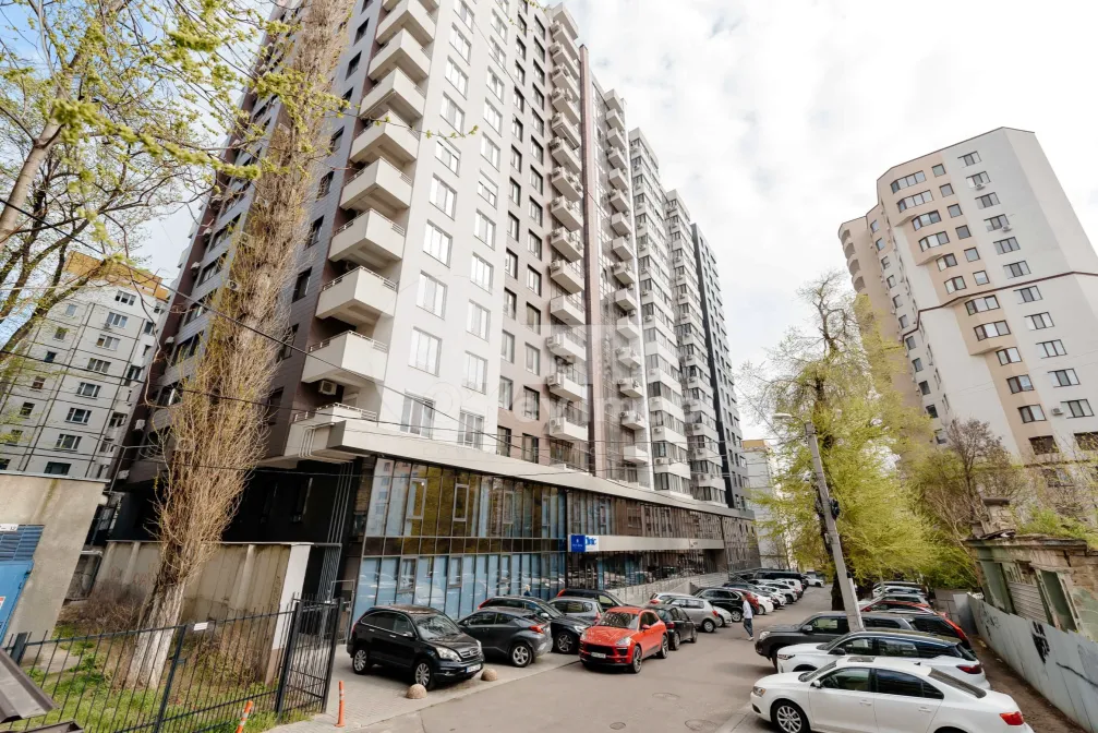 Офис, Центр, ЛЕВ ТОЛСТОЙ