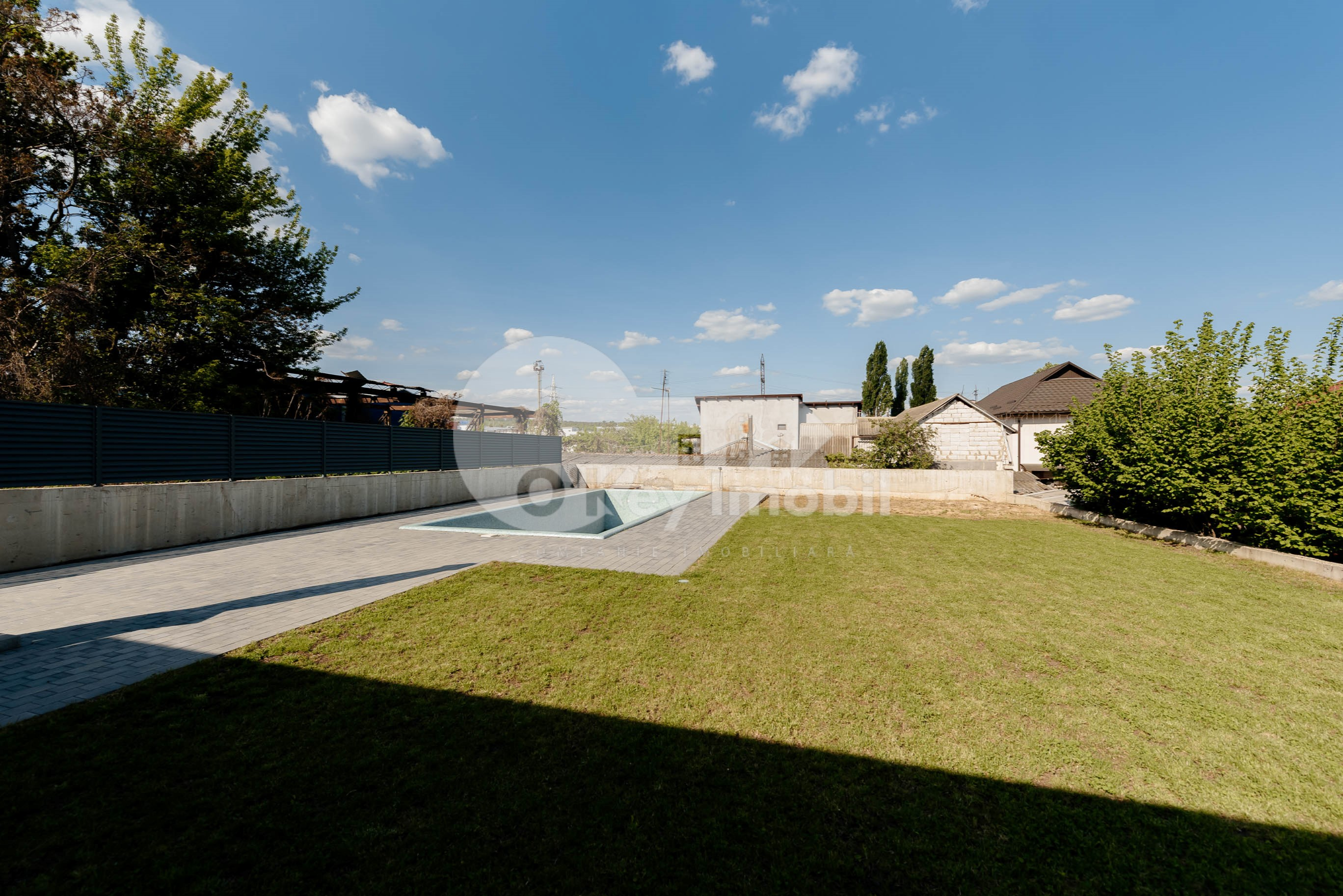 Casă, Centru, CAIȘILOR