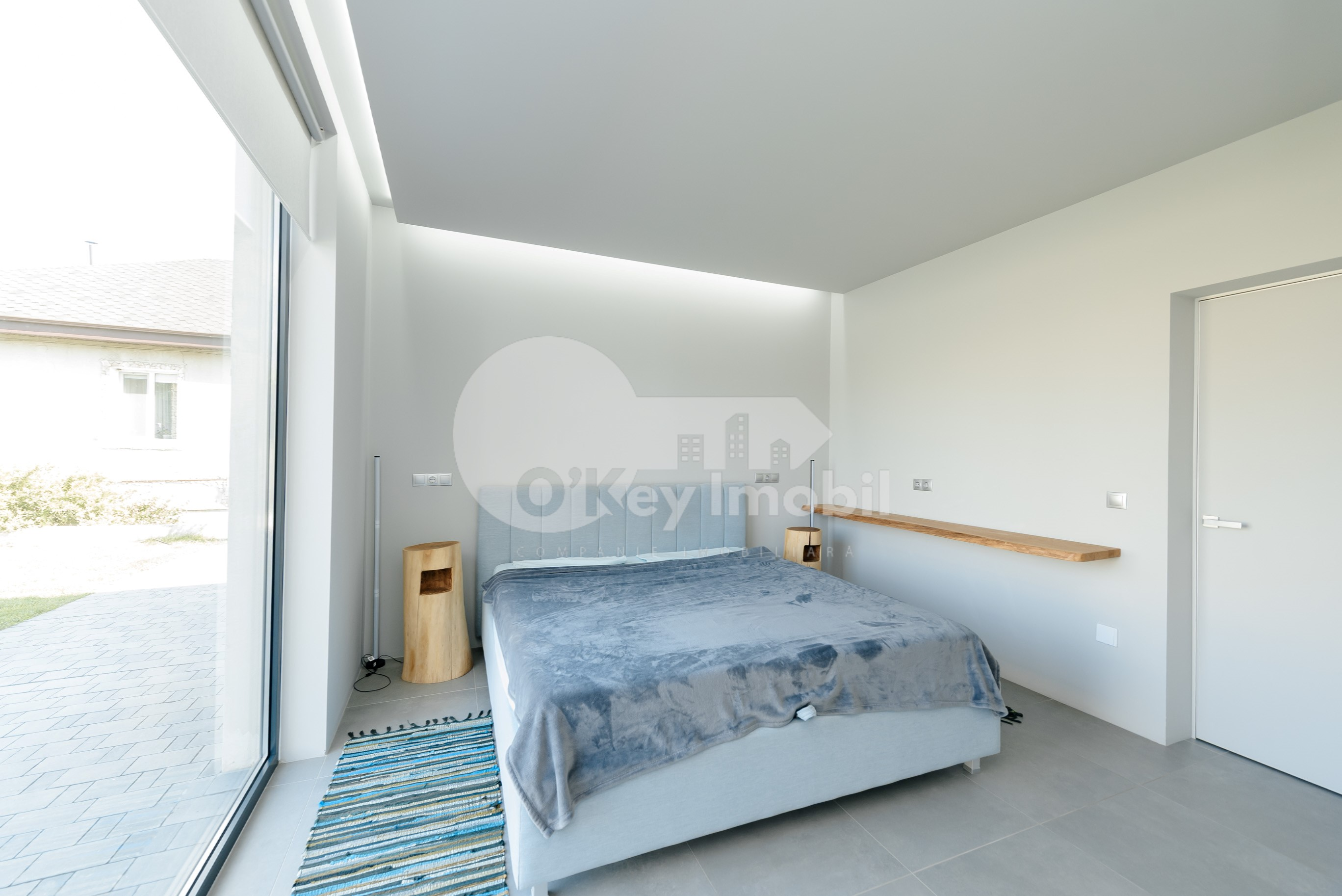 Casă, Centru, CAIȘILOR