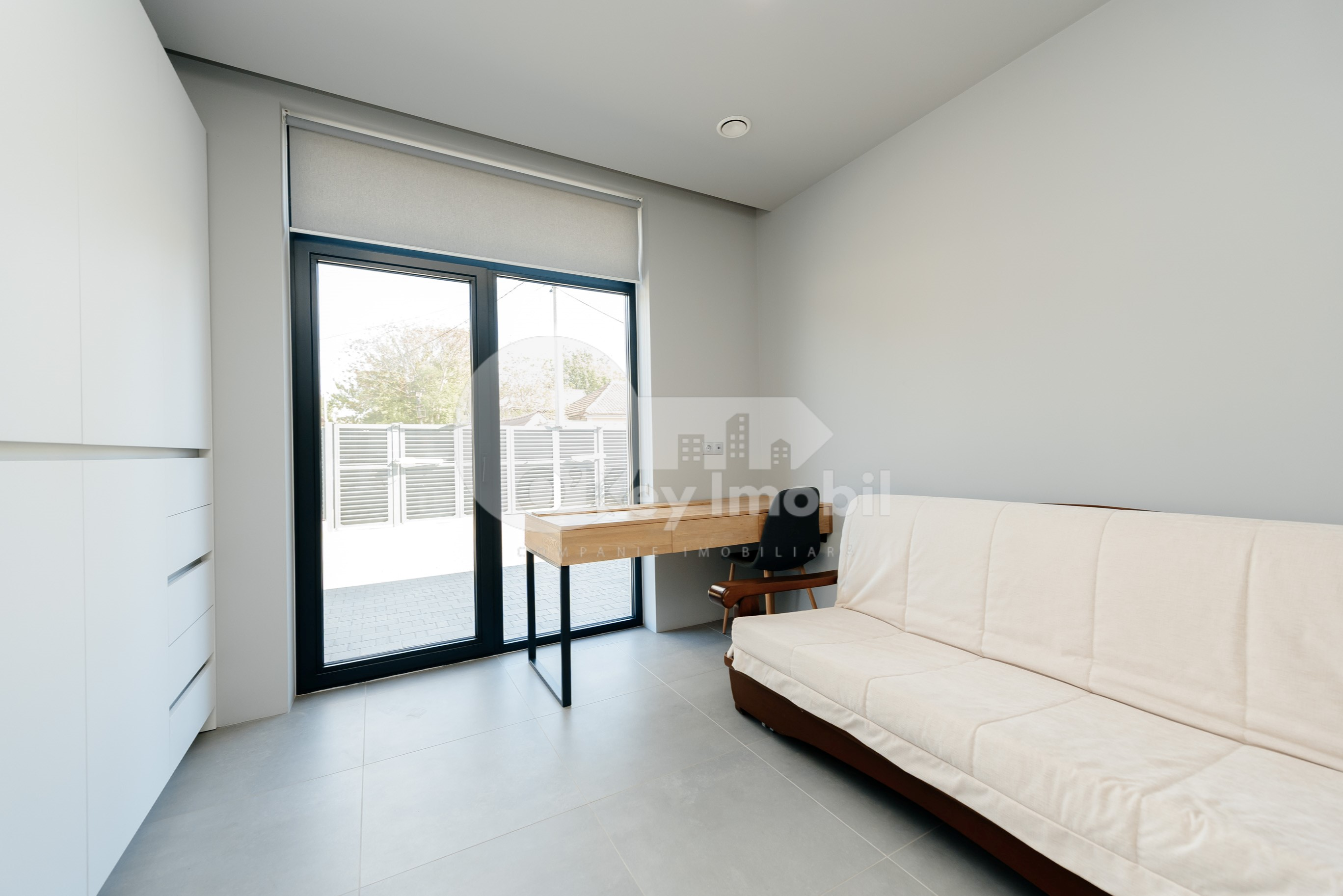 Casă, Centru, CAIȘILOR